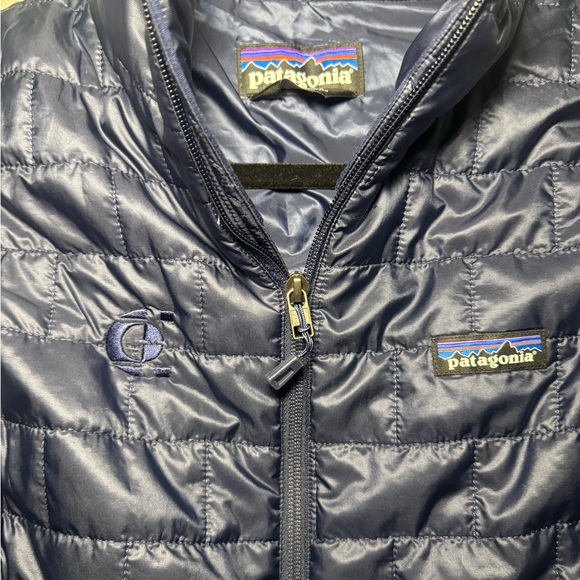 Patagonia Woman’s Puffer Vest - Picture 5 of 6